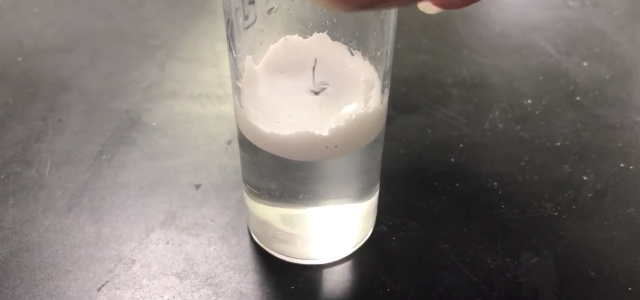 Hydrophobic aerogel miscible in water